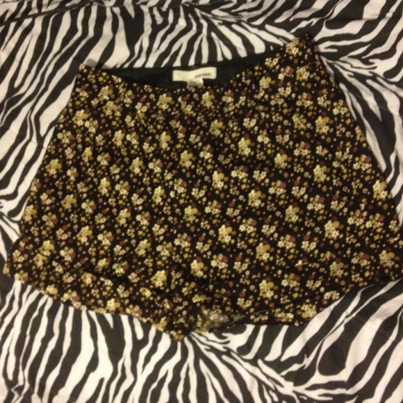 Brown floral high waisted shorts
