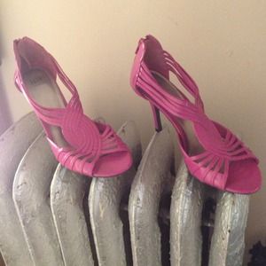 Fuchsia heels