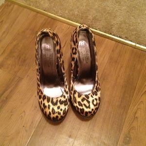 🔴✋gone traded✋🔴Pumps cheetah