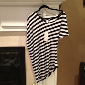 Kenneth Cole asymmetrical shirt. Brand new xs