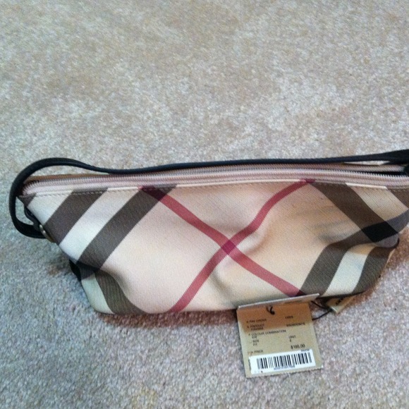 Burberry pouchet