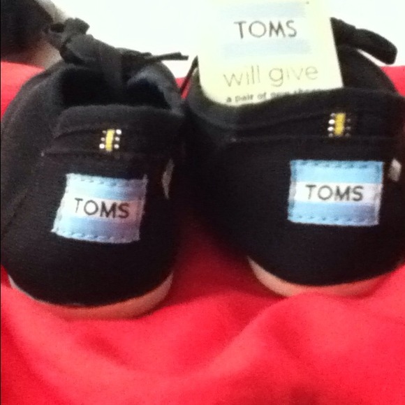 ❌SOLD❌NEW Black Cordone TOMS