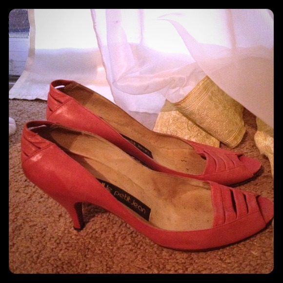 True Vintage  Heels
