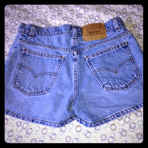 Levi's Semi High Waisted Shorts