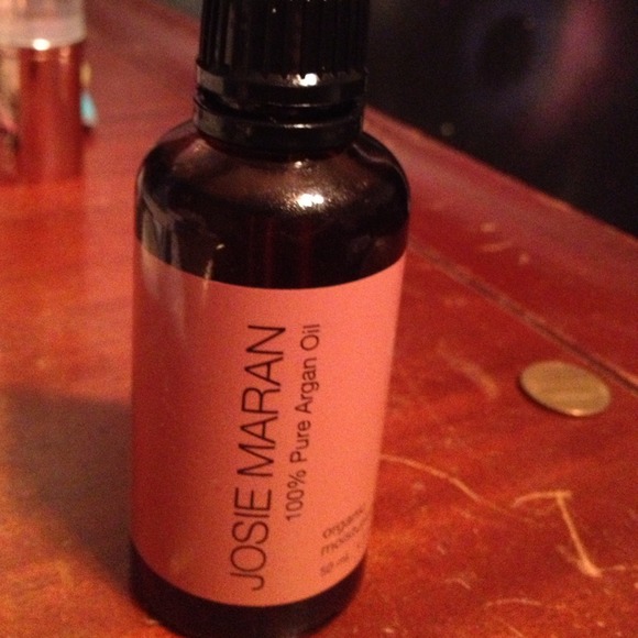 Josie Maran Other - Josie Maran Argan Oil bundle