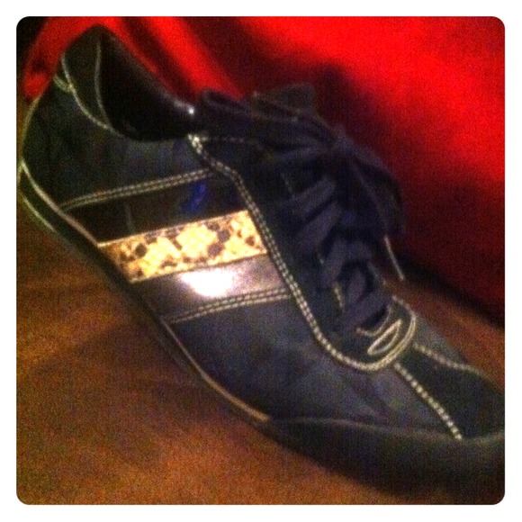 💚Reserved💙2 pairs of COACH tenni shoes