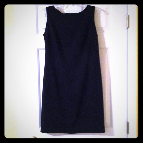 **TRADED** Simple Black Dress