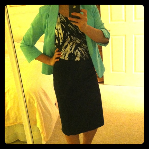 Black & white silk career top!