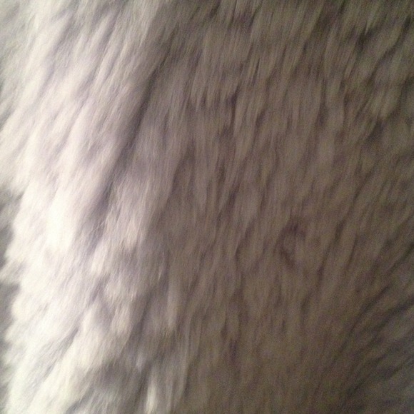 🔆Genuine Rabbit Fur Shawl🔆 - Picture 3 of 4