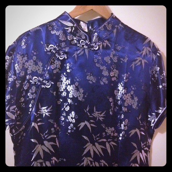 Mandarin collar dress, never worn.