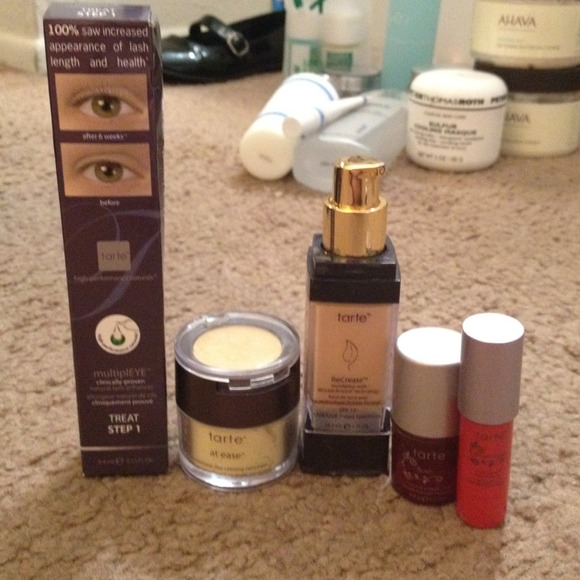 Tarte beauty bundle reserved