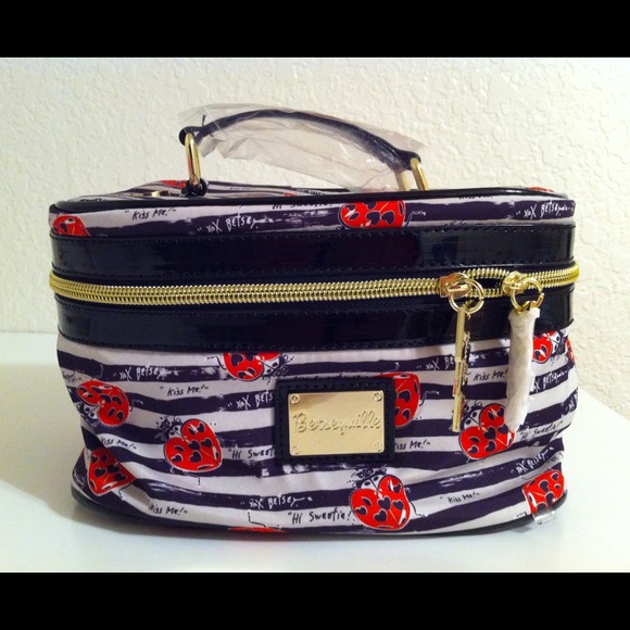 SOLD!! Betseyville by Betsey Johnson Train Case