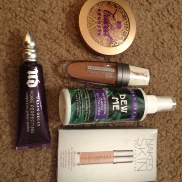 Urban decay bundle all brand new reserved