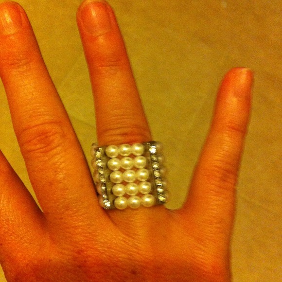 Pearl and diamond band ring