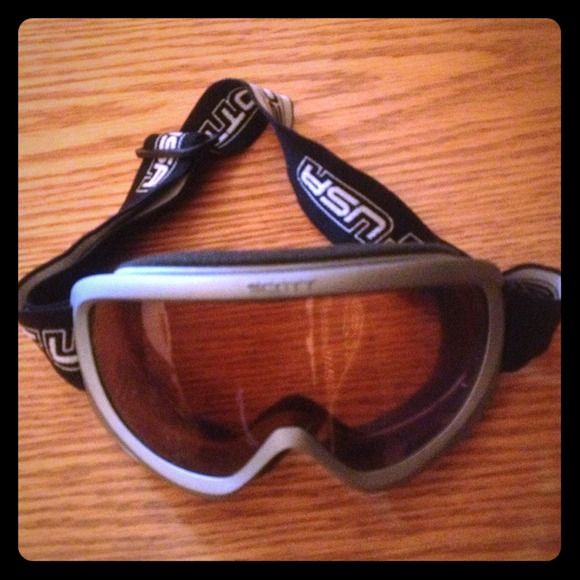 Eye wear for ski /snowboarding
