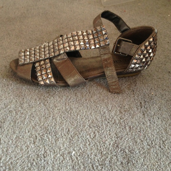 *Sold*Aldo sandals