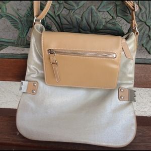 ❌SOLD❌ Bucket-like purse with flap opening
