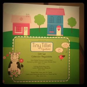 SOLD Avon Tiny Tillia Baby Gift Set Never Used!!