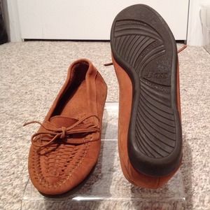 Anthropologie Shoes - 🍂ANTHROPOLOGIE🍂BASS🍂Tan Suede Oxford Moccasins Anthropologie Shoes - 🍂ANTHROPOLOGIE🍂BASS🍂Tan Suede Oxford Moccasins