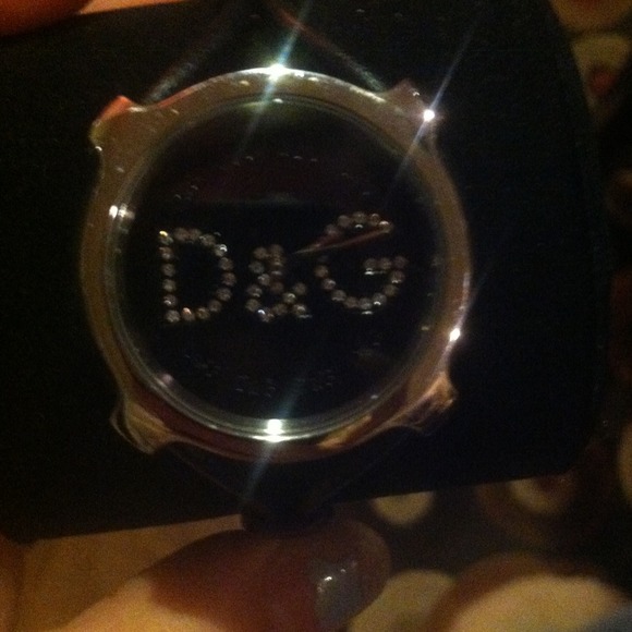 AUTHENTIC D&G WATCH!! main image 4