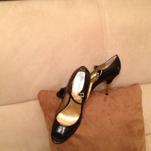 Tahari shoes, open toe, size 7.5, used