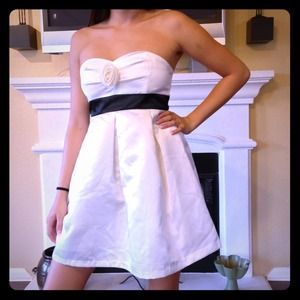 White and black strapless