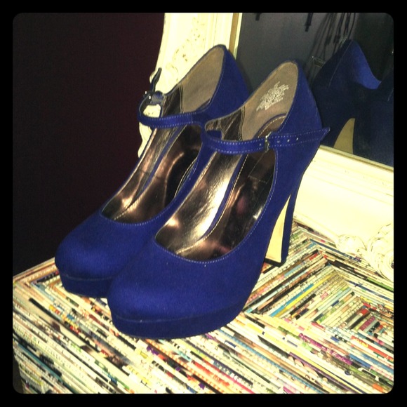 Elle Heels