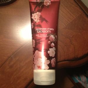 SOLD 🚫🚫🚫🚫Bath & Body Works