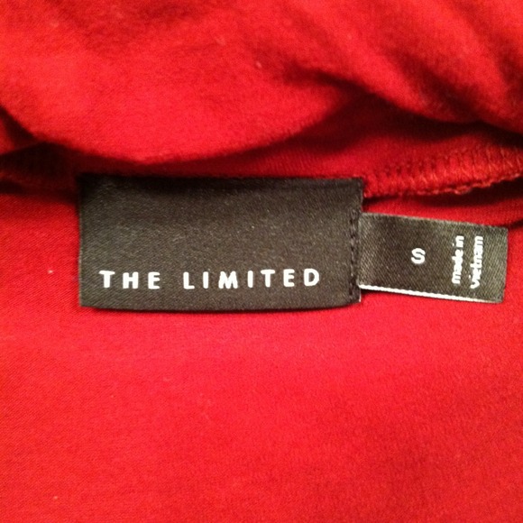 SOLD IN BUNDLE!!!   The Limited red cotton tank - Picture 3 of 3