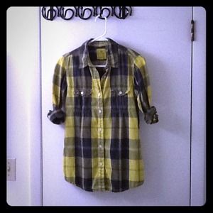 Yellow and black boyfriend woven.