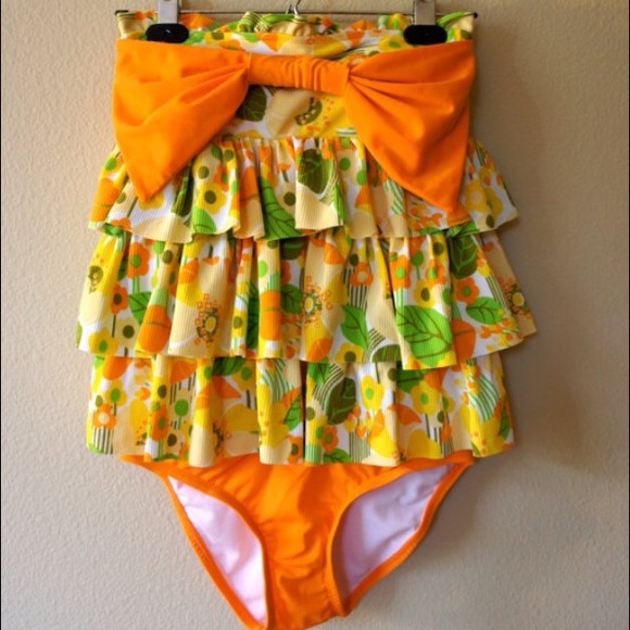 Women's swimsuit