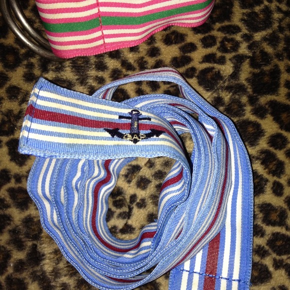 Gap - Picture 3 of 4