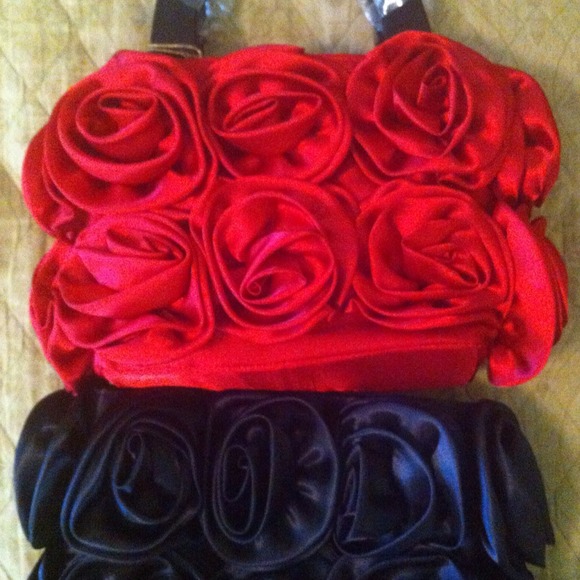 3 Interchangeable Purses - Picture 3 of 4