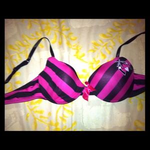 36DD pink and black skull bra