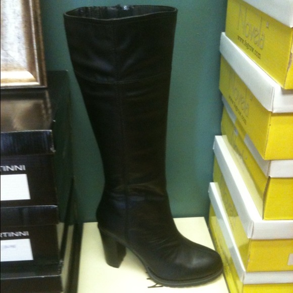 Black Boot