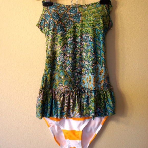 Women's swimsuit