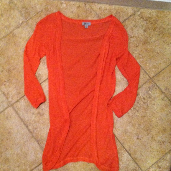 Guess cardigan and sandals
