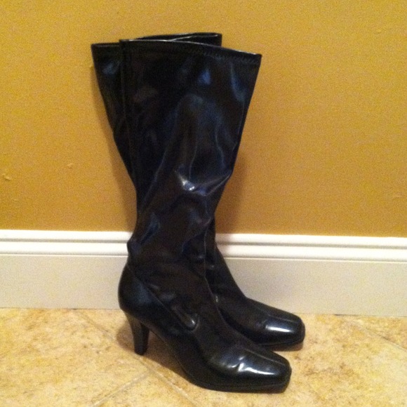 Black boots