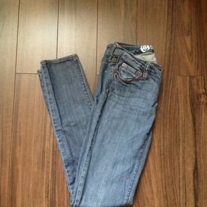 2 Pairs of Skinny Jeans From PacSun. Size 0 & 00