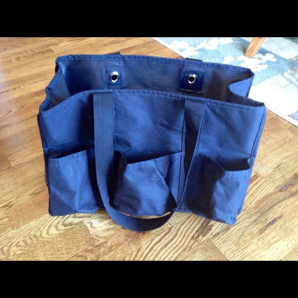 **Reserved** @cmcrorie 31 utility tote all black