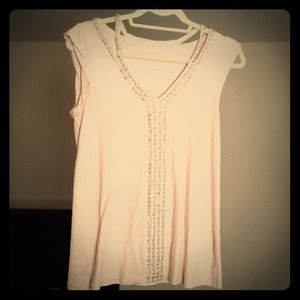 Pink top w rhinestone embellishment