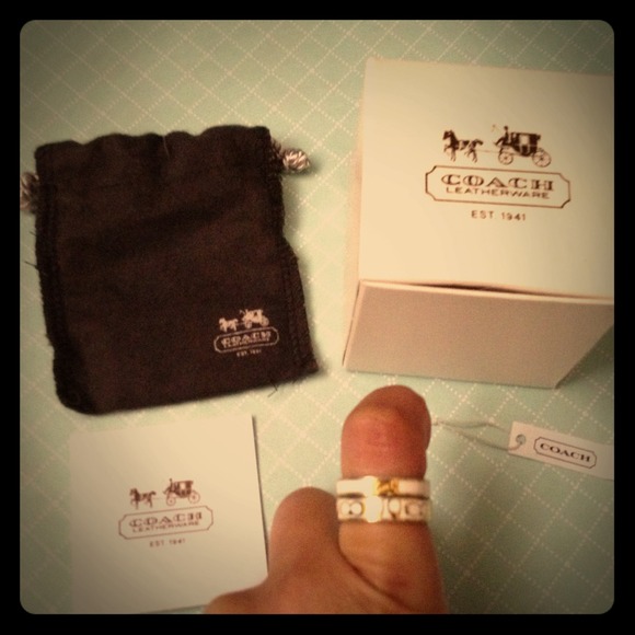 Coach Ring