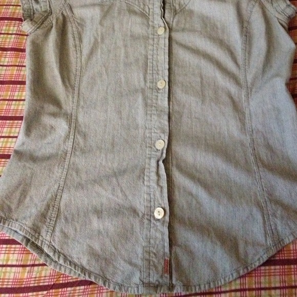 Gap - Picture 2 of 4