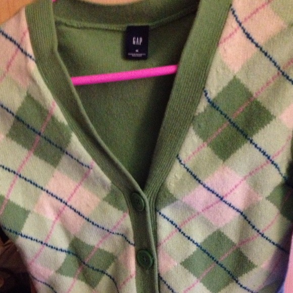 Gap - Picture 4 of 4