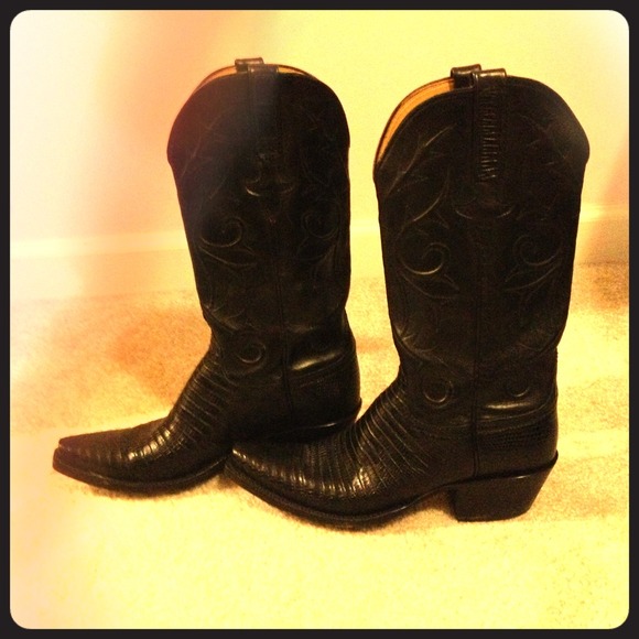 Lucchese L1107 black cowboy boots