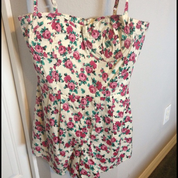 Flower short dress - Picture 1 of 1