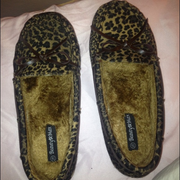 Leopard moccasins