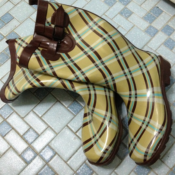 Rain boots for stormy winter:)