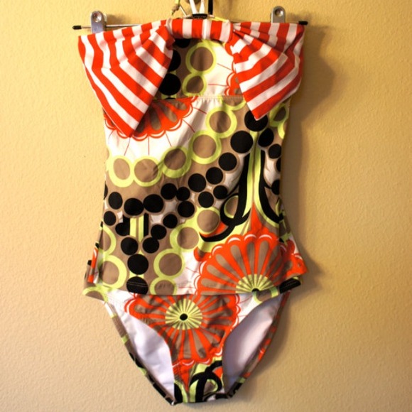 Women's swimsuit
