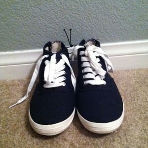 Navy canvas sneakers